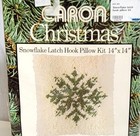 Vtg 1978 Caron Christmas Snowflake Latch Hook Pillow Kit 14 x14  Sealed 456-194