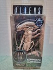 Aliens Xenomorph Albino Drone Concept Figure 30th Anniversary  mint 