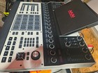 Akai Professional Mpc Xl Standalone Music Production Center