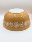 2 Vintage Pyrex Butterfly Gold Nesting Mixing Bowls 403 - 2 5 Quart 401 - 1 5qt