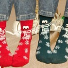  Funny Christmas Socks Holding Hands  Funny Christmas 01-green red Xmas Socks