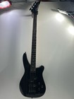 Charvel Elec Bass Guitar W case  p11035289 