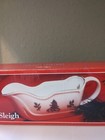 Holiday Hostess  gravy Sleigh  With Christmas Tree  Toys   Presents  hh-410