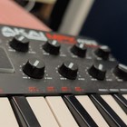 Akai Professional Mpk Mini 25-key Midi Keyboard Controller Pads Arpeggiator Usb