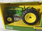 Ertl John Deere 2440 Utility Tractor 1 16 Scale New B8