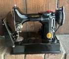 1940 Singer Featherweight 221 Sewing Machine W  Case  Very Nice Clean And Works