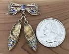 Vtg Vermeil 800 Silver Filigree Enamel Oriental Bow Cannetille Slippers Brooch