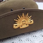 Vtg Australian Military Forces Slouch Hat Rising Sun Badge Army - 7 3 8