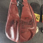 Vintage Everlast 4205 Leather Cowhide Speed Boxing Punching Bag   4312 Gloves