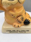 Vintage 1981 Enesco Garfield The Cat 3 1 2  Tall Holding An Apple Ceramic Fig 
