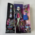 Monster High Ghoulia Yelps Fashion Doll   Pet Sir Hoots-a-lot  Skateboard G3 New