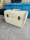 Vintage Taperlite 14 X 7 5 X 9  Train Case Hard Side Suitcase Crean Luggage