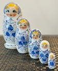 Vintage Hand Painted Russian Matryoshka 5 Piece Set 5    Nesting Dolls  Signed