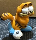 Vintage 1981 Garfield Cat Soccer Player Sports Pvc Figure Figurine   Hing Kong