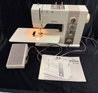 Bernina 930 Electronic Sewing Machine W  Foot Pedal  Slide Table  Manual   Rolli