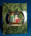 Vintage Signatures Of Christmas 1994  santa s New Do  Holiday Ball Ornament