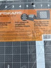 Fiskars Self-healing Folding Cutting Mat 18x24 Inch non-slip durable Hinges