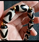 Tibetan Agate Pre 1800s Tiger Tooth Dzi Bead Bracelet