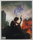 Milla Jovovich Signed 8x10 Photo - Beckett Bas Autograph 