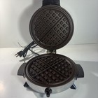 Vintage Toastmaster W-252a Electric Waffle Iron Made In Usa Working