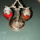 1940s Hanging Ruby Red Glass Strawberries Salt   Pepper Shakers-freeshpg 