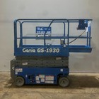 Genie Gs-1930 Scissor Lift - Boom Lift  - New Tires   New Batteries  - 905 Hrs