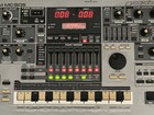 Roland Mc-505 Groovebox Synthesizer Rhythm Machine W power Cord 