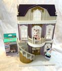 Calico Critters Sylvanian Families Town Manor Dollhouse   Furniture   Bonus Set