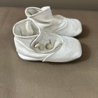 Antique Victorian Pair Of 3 Button Leather Baby Shoes 4  Sole