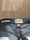 Universal Thread Women s 90s Baggy Denim Jean Shorts Blue Size 6 Distressed