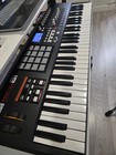 Akai Mpk61 Midi Keyboard Controller Semi-weighted 61 Keys - Black
