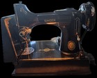 Vintage 1952 Singer Featherweight 221 Sewing Machine In Case