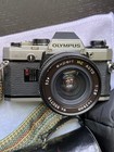 Vtg Mint Olympus Om-10 35mm Slr Camera Bundle Tested Working Extra Disney Strap