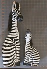 Rare Handcarved Wood Zebra Mom Baby Brush Hair  1damaged   Paint Flaws On Both 