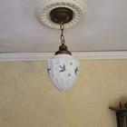 076d Antique 1920s 40 s Victorian Ceiling Light Lamp Fixture Glass Shade Pendant