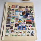New Zealand Collection Of 247 Different Mint   Used Stamps   1 Souvenir Sheet