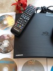 Samsung Bd-jm57  Blu-ray dvd Player - Black wi-fi with Remote And 10 Movies 