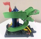 Hot Wheels Cobra Crush Car Play Set 2017 Mattel