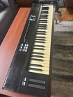 Native Instruments Komplete Kontrol S61 Mk1 Smart Keyboard Controller  61-key