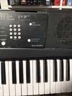 Yamaha Ez-220 Electric Keyboard 61 Key Lighted Touch Sensitive Portable Piano