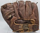 Antique Joe Vosmik Draper   Maynard Leather Store Model Baseball Catcher Glove