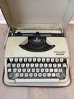 Olympia Splendid 66 Portable Typewriter With Case     Vintage Manual Untested