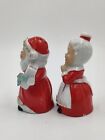 Vintage Santa   Mrs Claus Salt   Pepper Shakers Japan Spaghetti Trim No Corks
