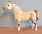 Breyer Model Horse Proud Arabian Stallion Very Light Dapple Grey  839 - Maestas