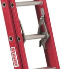 Westward 44yy67 16 Ft Fiberglass Extension Ladder  300 Lb Load Capacity