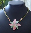 Vintage Lee Sands Inlaid Mop Flower Necklace 18    Peridot Coral   Pearl Beaded
