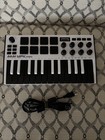 Akai Professional Mpk Mini Mk Iii Limited Edition White 25-key Keyboard