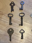 Vintage Old Key Lot Of 8 Independent Lock Co   Various Trunk Keys
