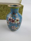 Vtg Set Of 5 Miniature Chinese Cloisonne Floral Vases In Box