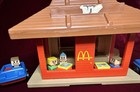 Playskool Mcdonalds Restaurant Playset Familiar Place 430 W  Accessories  1974